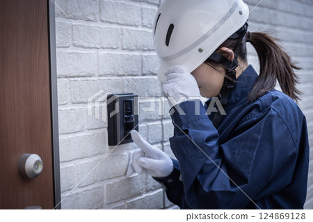 對講機詐騙圖片 124869128