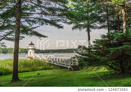 Doubling Point Light, Arrowsic, Maine, New England, USA, North America Doubling Point Light, Arrowsic, Maine, New England, USA, North America 124871081