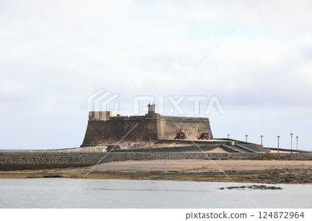 Castillo de San Gabriel.  Castillo de San Gabriel is a 16th century fort in the Spanish port city of Arrecife.  The fort is on the Canary Island of Lanzarote. 124872964