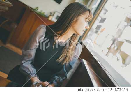 cafeteria, cafe, caffe 124873494