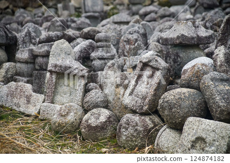 Stone Buddha of the Hachikodo Hall Stone Buddha of the Hachikodo Hall 124874182