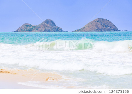 夏威夷假期:從歐胡島貝洛斯海灘眺望莫庫魯阿群島 夏威夷假期:從歐胡島貝洛斯海灘眺望莫庫魯阿群島 124875166