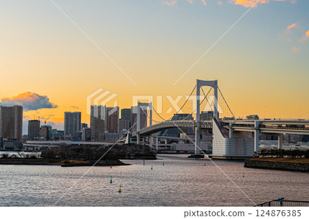 東京:黃昏的豐洲公園 東京:黃昏的豐洲公園 124876385