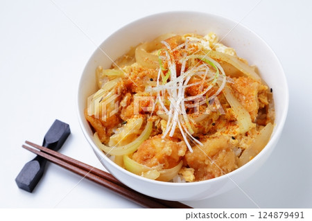 Fried chicken and egg rice bowl Fried chicken and egg rice bowl 124879491