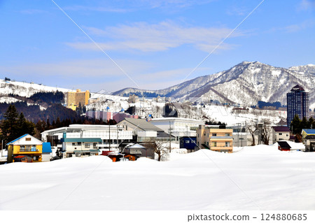 View towards Iwappara Ski Resort (Yuzawa Town, Niigata Prefecture) [March 2025] 124880685