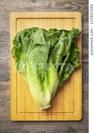 Romaine lettuce close-up 124882988