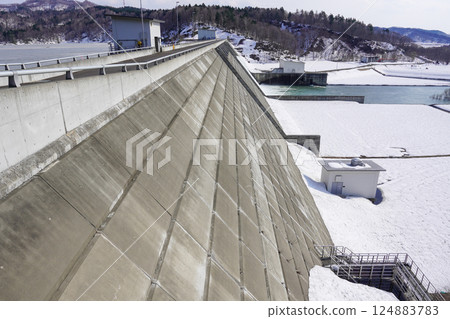 Tobetsu Dam in Spring 2025 124883783