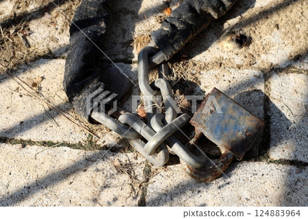 heavy metal chain heavy metal chain 124883964