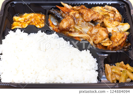 Delicious Chinese food, Twice Cooked Pork Lunch Box 124884094