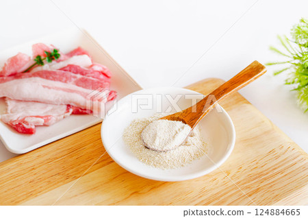 鹽曲粉和豬肉 鹽曲粉和豬肉 124884665