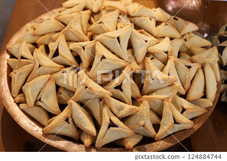 bread and bakery products in a store in Israel bread and bakery products in a store in Israel 124884744