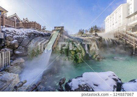 冬季草津溫泉湯 124887867