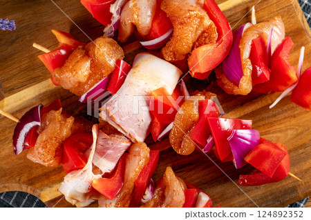 Raw chicken shashlik. 124892352