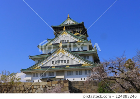 Osaka Castle castle tower in spring Osaka Castle castle tower in spring 124895246