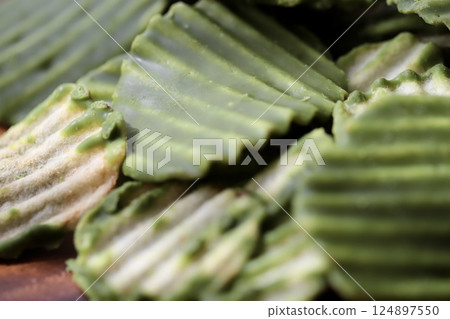 鋸齒狀切抹茶巧克力洋芋片 鋸齒狀切抹茶巧克力洋芋片 124897550