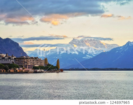 Beautiful views at Alps on Lake Geneva at Montreux, Switzerland 124897965