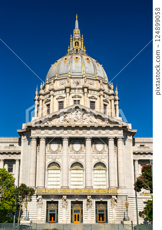 San Francisco City Hall, a Government office in California, United States 124899058