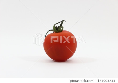 Shiny red fruit, cherry tomatoes 124903233