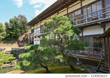 Kamikura Kenchoji 124903623