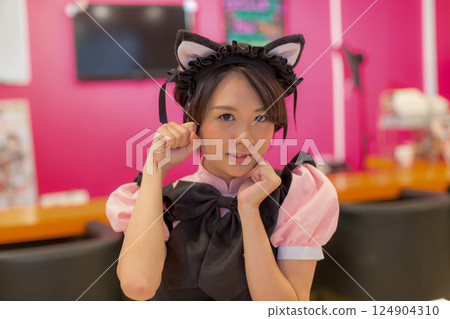 maid, females, person 124904310