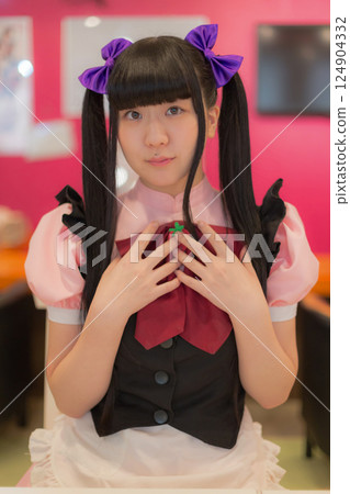 maid, females, person 124904332