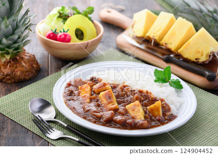 Pineapple curry 124904452