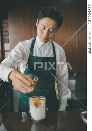 coffee shop, cafeteria, cafe 124904886