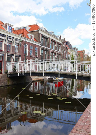 Old town of Delft, Netherlands 124907060