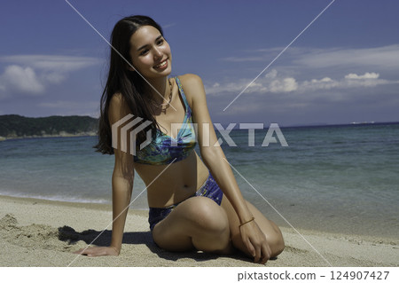 海灘女人形象 海灘女人形象 124907427