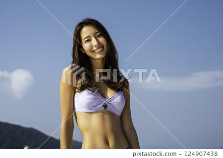 海灘女人形象 124907438