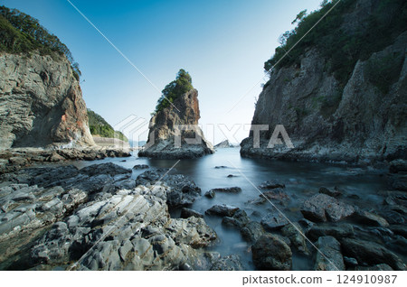 小頭浦海灘【和歌山縣那智勝浦町】 小頭浦海灘【和歌山縣那智勝浦町】 124910987