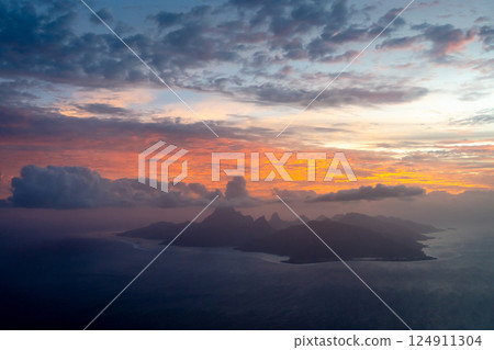 Aerial view of Moorea island at sunset, French Polynesia 124911304