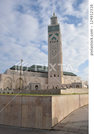 Morocco, Casablanca, Hassan II Mosque, minaret 124912316