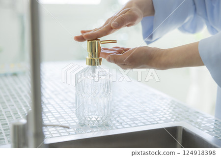 A kitchen A kitchen 124918398