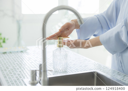 一個廚房 124918400