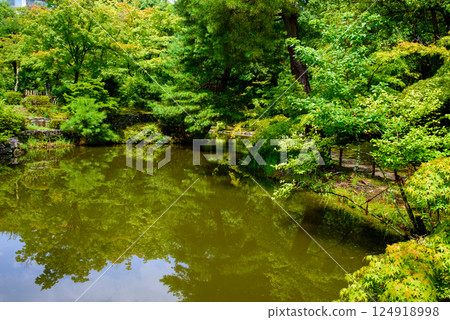 有池塘的當持院花園 有池塘的當持院花園 124918998
