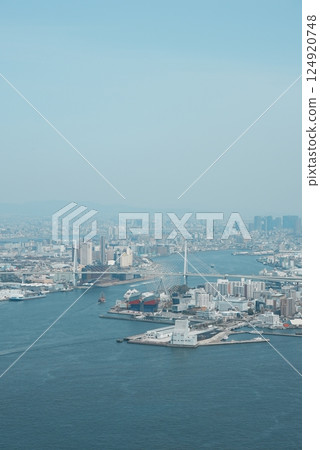 [豎圖]大阪城市風景 124920748