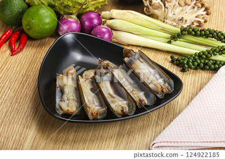 Raw fresh Razor clam mollusk 124922185