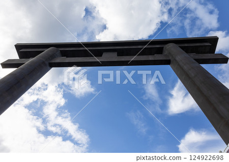 Omiwa Shrine, Nara Prefecture / First Torii (photographed in November 2024) 124922698