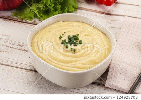 Gourmet cheese soup in the bowl Gourmet cheese soup in the bowl 124925708