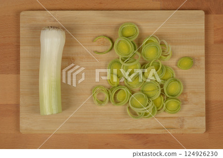 Fresh leek 124926230