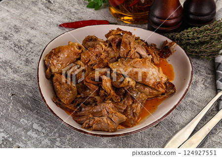 Shredded slow cooked pork meat 124927551