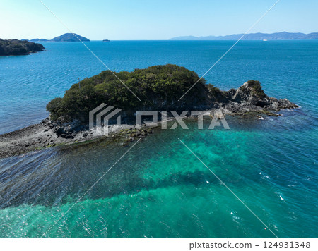 Scenery of Nezumi Island, Yawatahama City, Ehime Prefecture 124931348