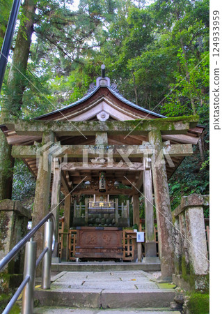 Ina waves shrine Ina waves shrine 124933959