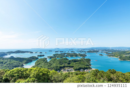 Sasebo City, Nagasaki Prefecture Exhibition of fine weather Kujukushima seen from the Kaiho Observatory Sasebo City, Nagasaki Prefecture Exhibition of fine weather Kujukushima seen from the Kaiho Observatory 124935111