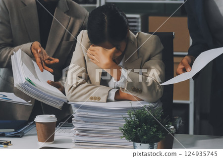 Large group of worried business people having a meeting. 124935745