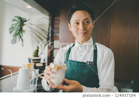 男人 男 男性 124937104