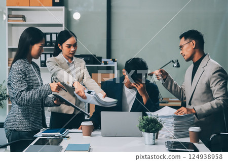 Large group of worried business people having a meeting. 124938958