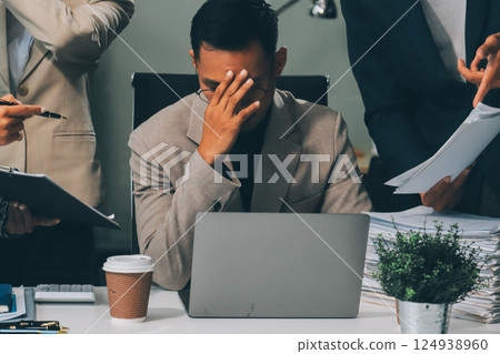 Large group of worried business people having a meeting. 124938960