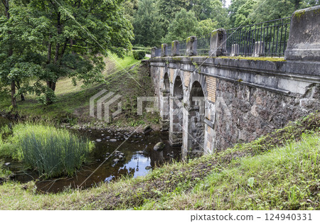 Old stone bridge Old stone bridge 124940331